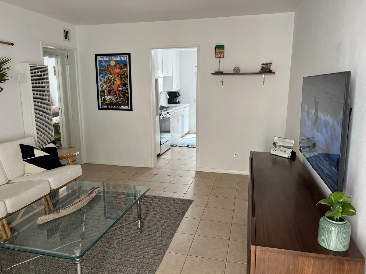 Large One Bedroom Plus Office Designer Curated Point Loma / Ocean Beach Unit - Photo 4