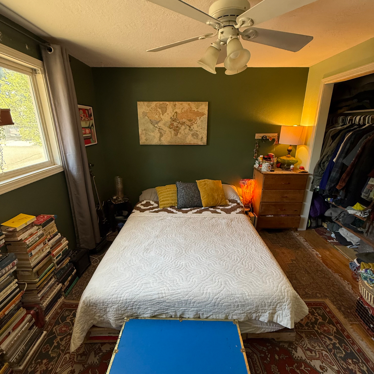Cozy Furnished Primary Room w/ Private Bath in Quiet Bend Neighborhood Perfect for Traveling Professionals - Photo 3
