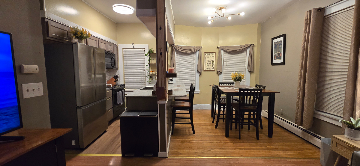 Historic Corn Hill - Entire 1 Bedroom 1 Bath Private Unit, minutes from Downtown, U of R, Strong and - Photo 6