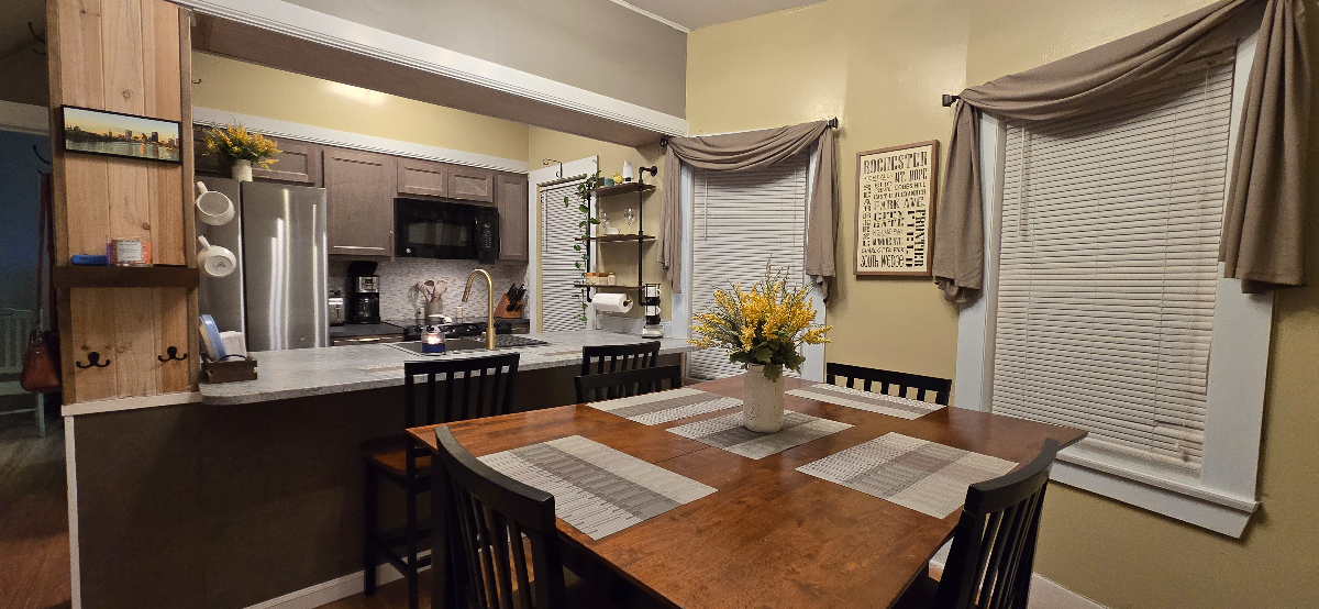 Historic Corn Hill - Entire 1 Bedroom 1 Bath Private Unit, minutes from Downtown, U of R, Strong and - Photo 7