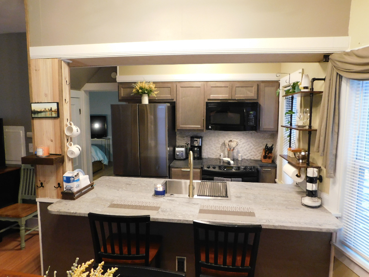 Historic Corn Hill - Entire 1 Bedroom 1 Bath Private Unit, minutes from Downtown, U of R, Strong and - Photo 9