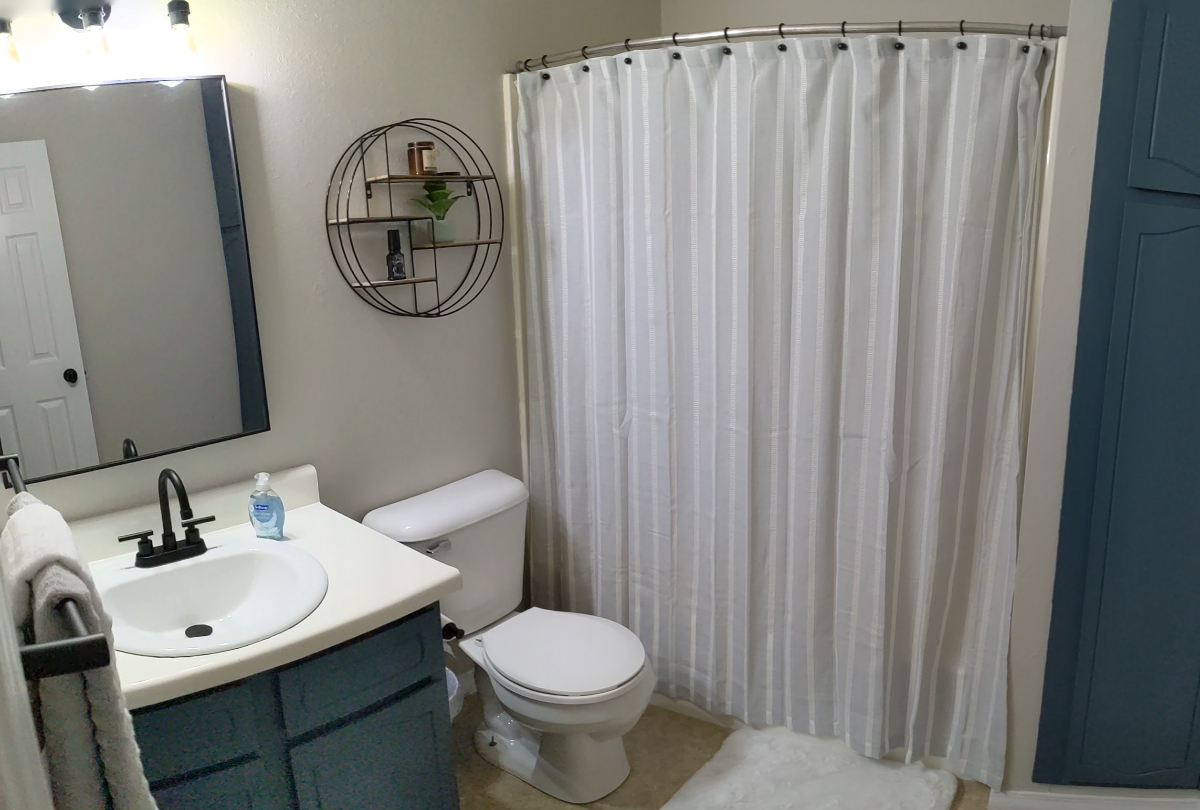 Cute & Cozy 2 Bed Townhouse with 2 Car Garage - Photo 6