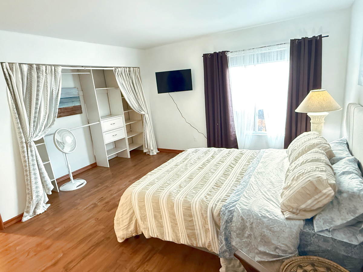 Main Floor Master Suite with en suite bath