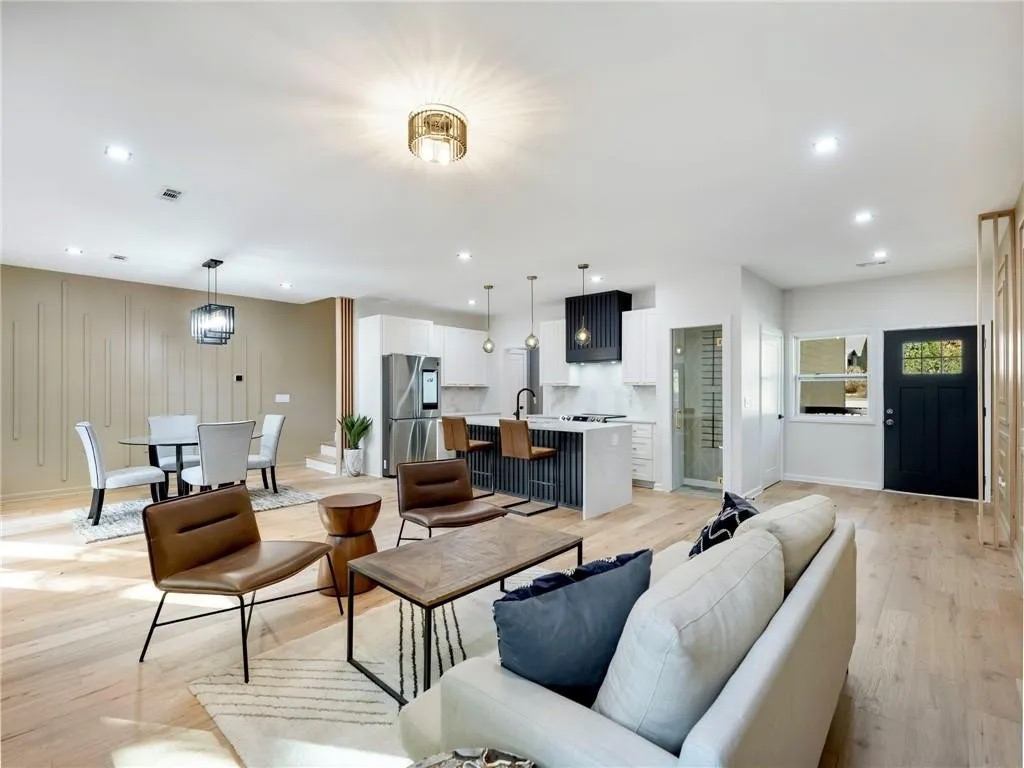 Amazing Home on the Upper west side - Photo 8