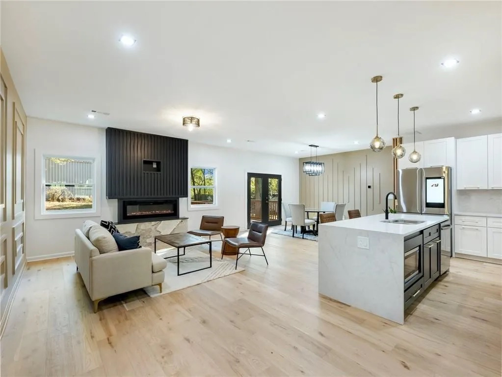 Amazing Home on the Upper west side - Photo 9
