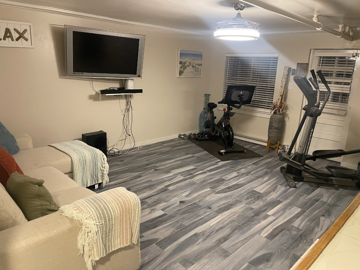 Modern Convenient Property Near Hospital Room 1