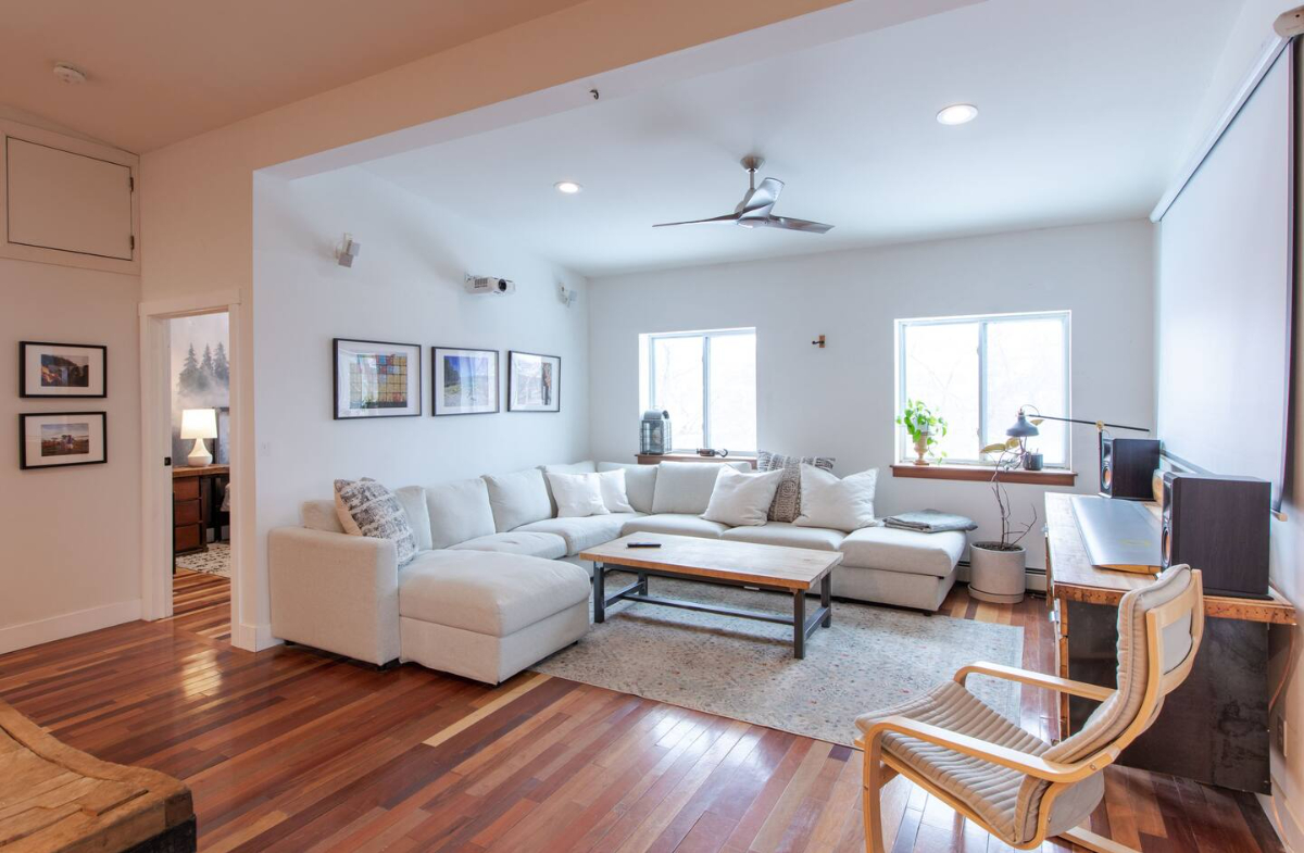 Large Industrial Apartment on the Winooski Rotary - Photo 4