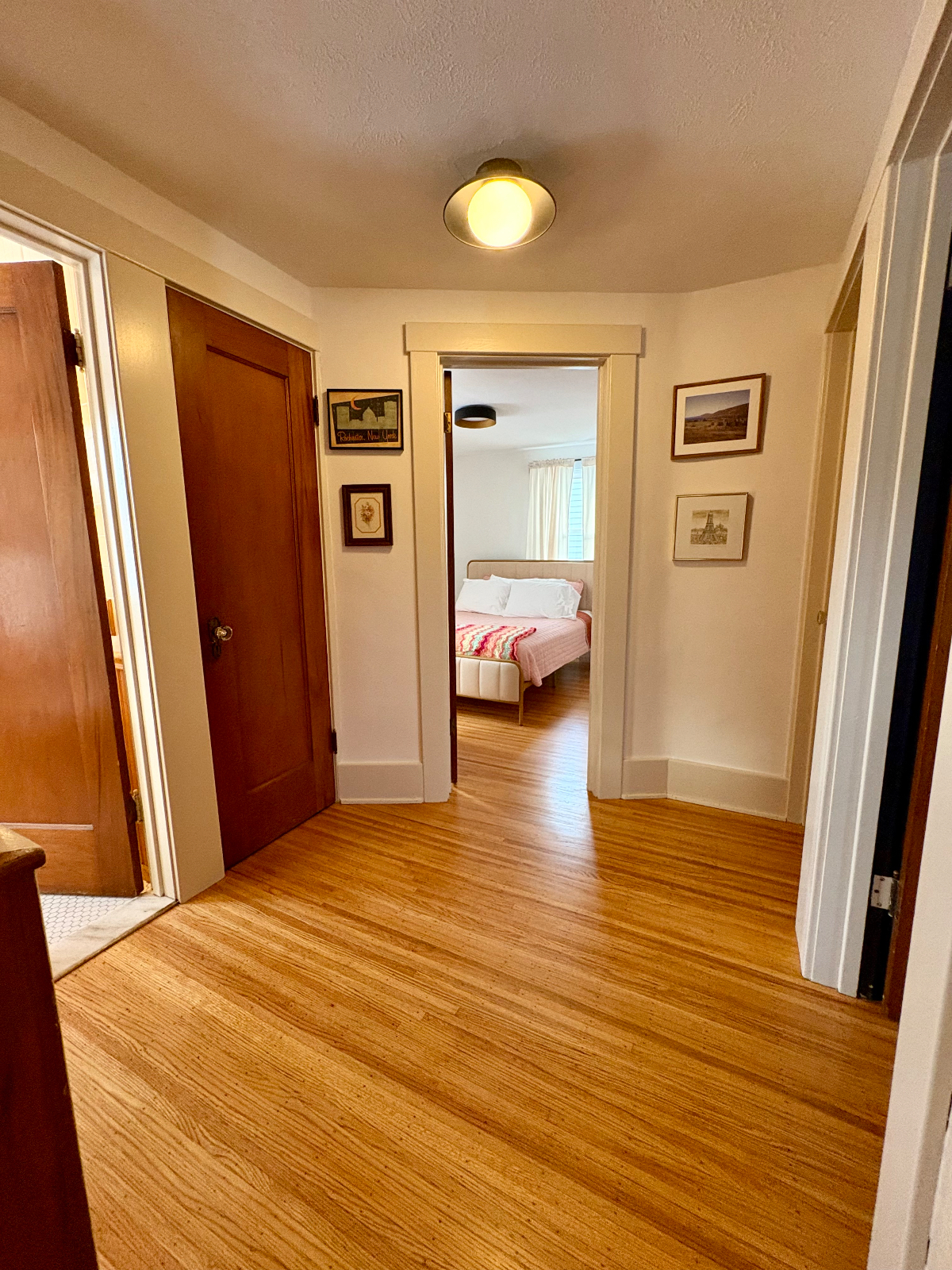 Convenient and Cozy Home - 2 Bedroom & 1 Bathroom - Photo 5