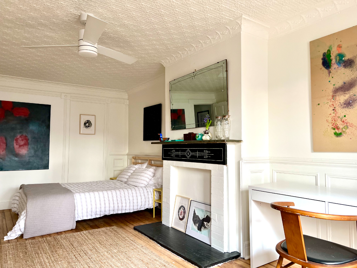 Cozy Garden-Apartment with Modern Comforts, Steps from Irving Square Park - Brooklyn Gem - Photo 12