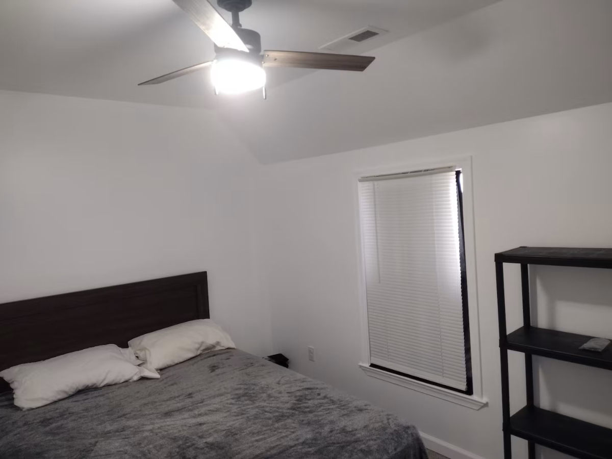 Beautiful King Size Furnished Bedroom