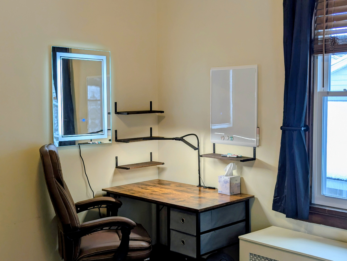 Room 1 Back - Photo 4
