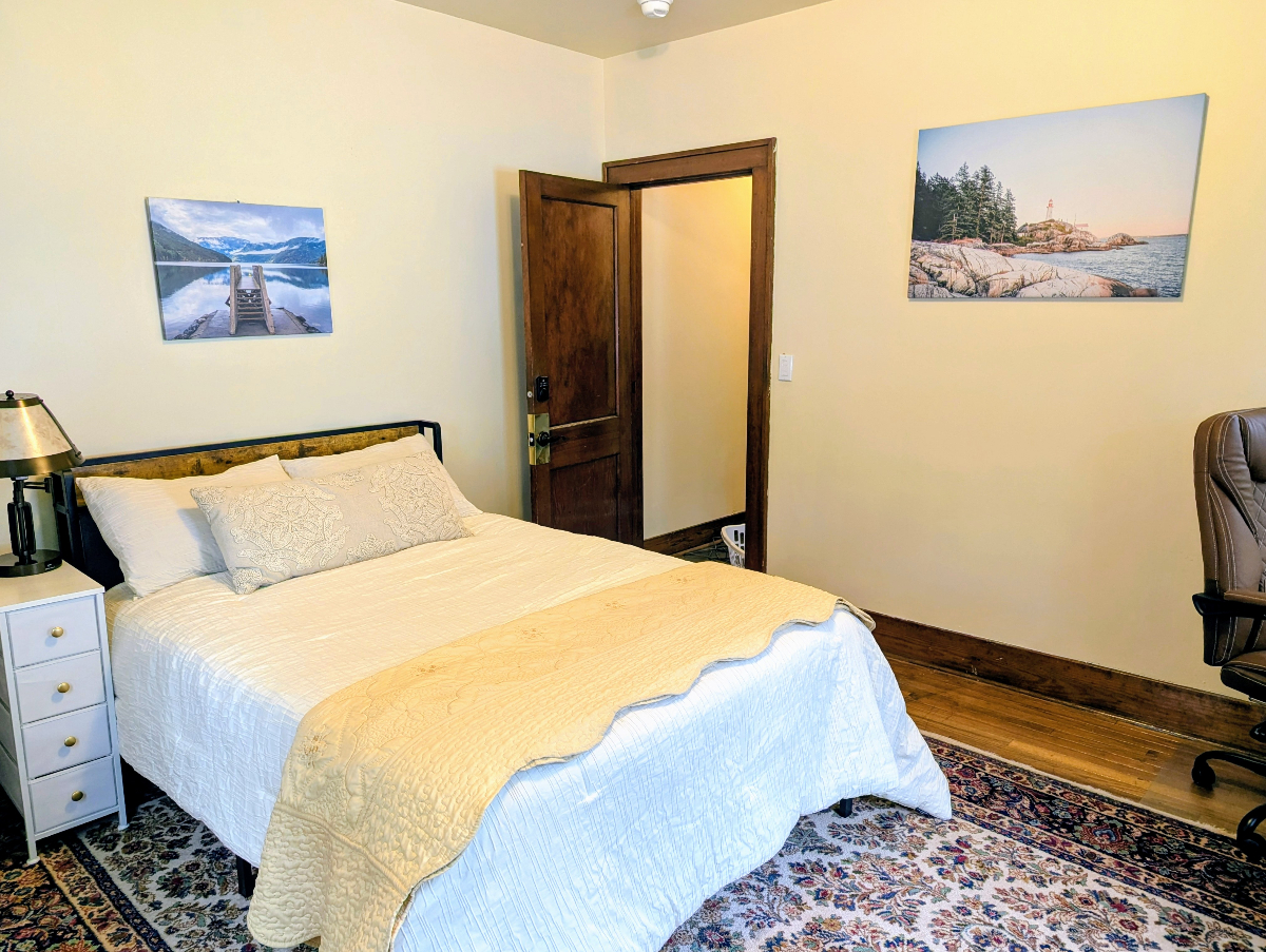 Room 1 Back - Photo 3