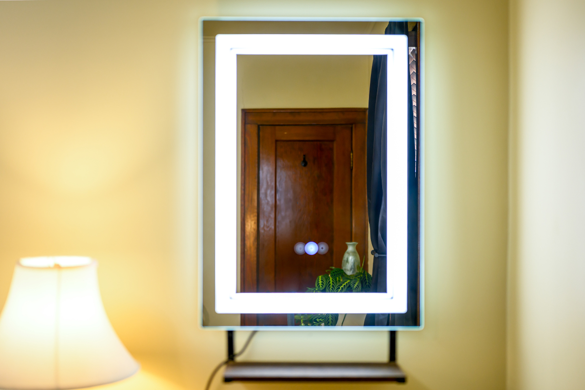 Room 1 Back - Photo 5