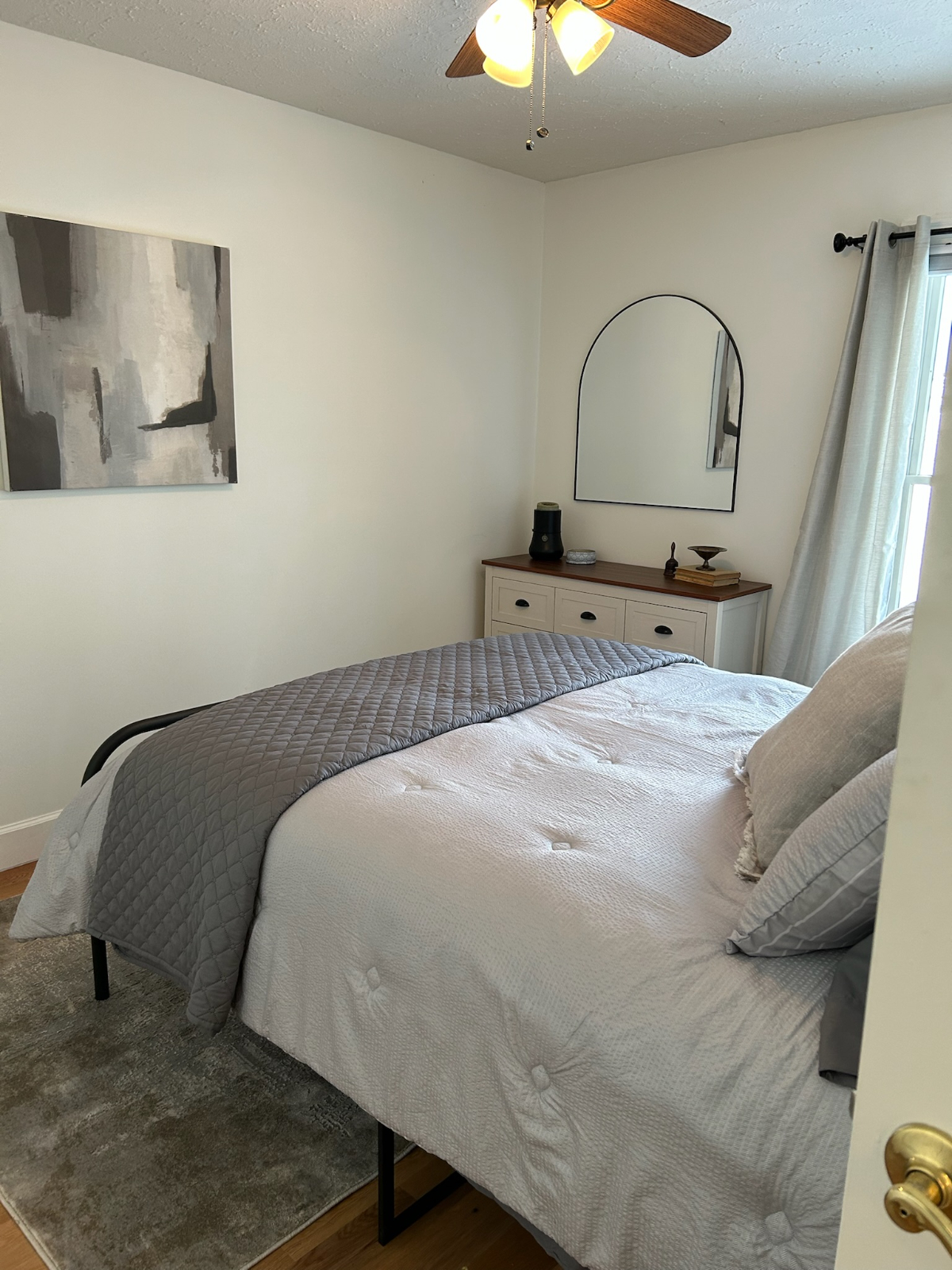 Chic & Newly Remodeled 2BR Home with Modern Amenities & Outdoor Spaces in Central Parkersburg - Photo 8