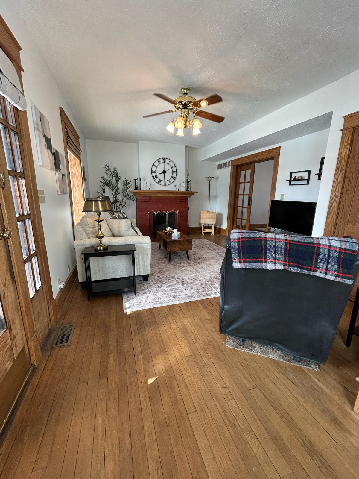 Chic & Newly Remodeled 2BR Home with Modern Amenities & Outdoor Spaces in Central Parkersburg - Photo 2