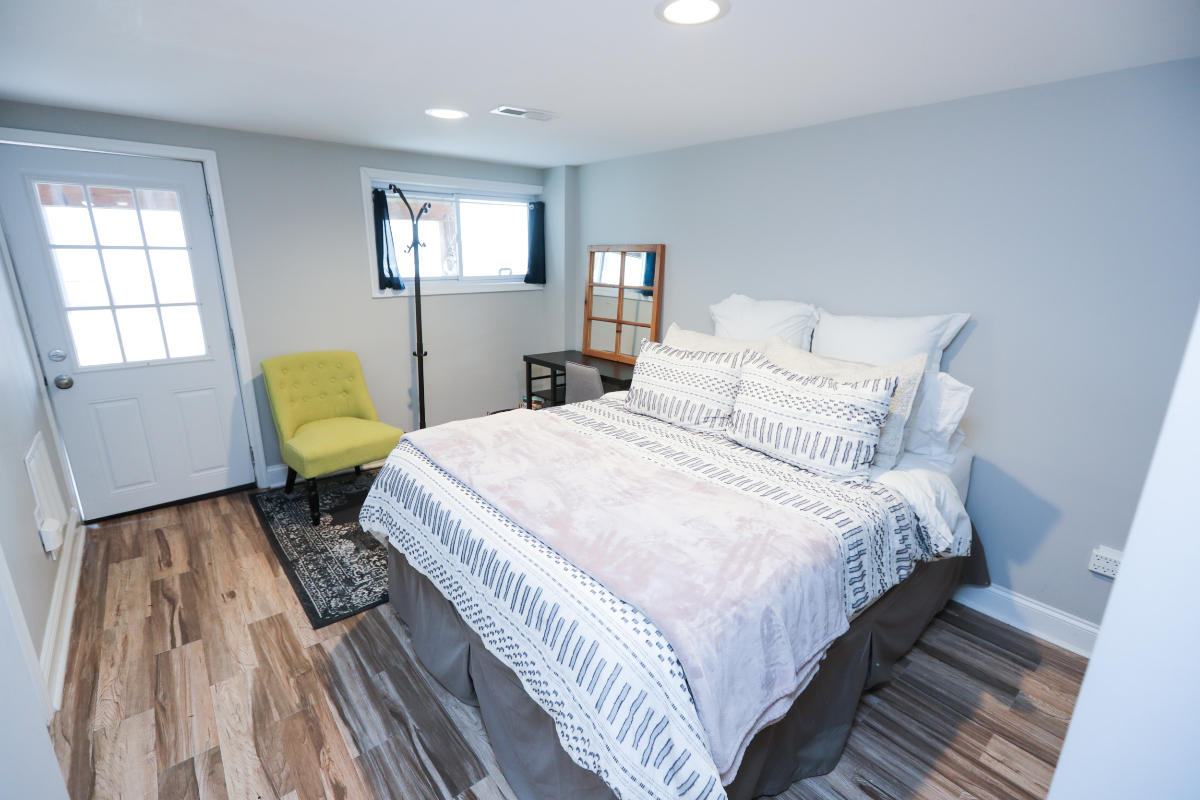 Capitol Hill Home w/Parking, Washer/Dryer, and Maid Service - Photo 4
