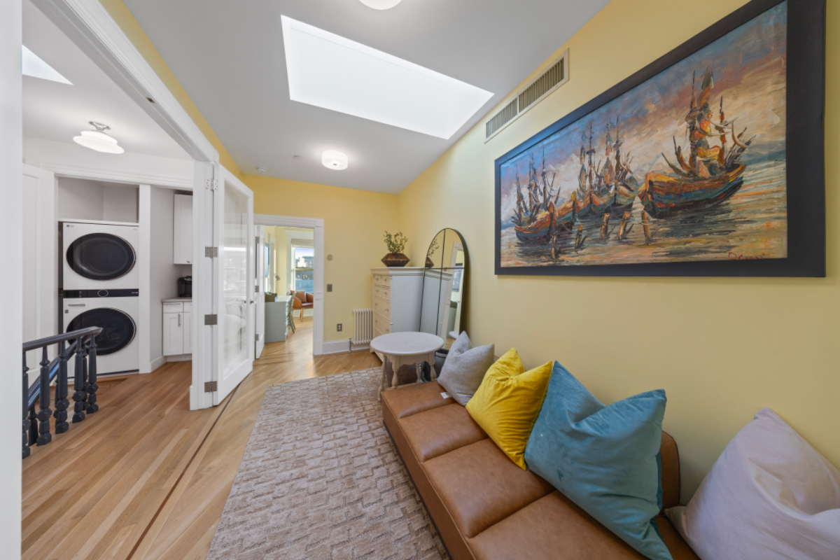 Brownstone Bliss - Historic Charm in Brooklyn Havana - Photo 8