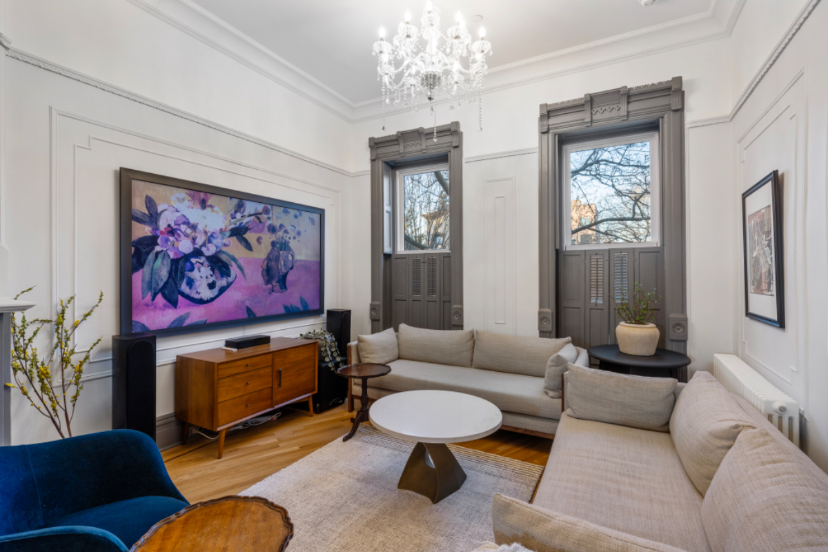Brownstone Bliss - Historic Charm in Brooklyn Havana - Photo 7
