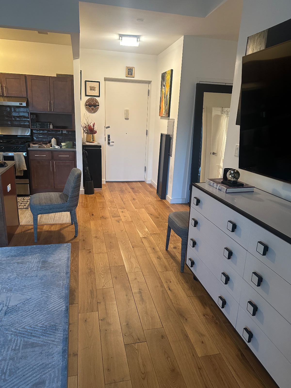 Beautiful well appointed  one bedroom apartment close to hospitals - Photo 6