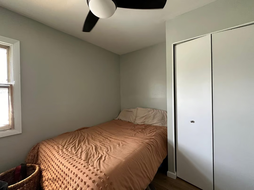 Cozy Troy 2 BR - Photo 3