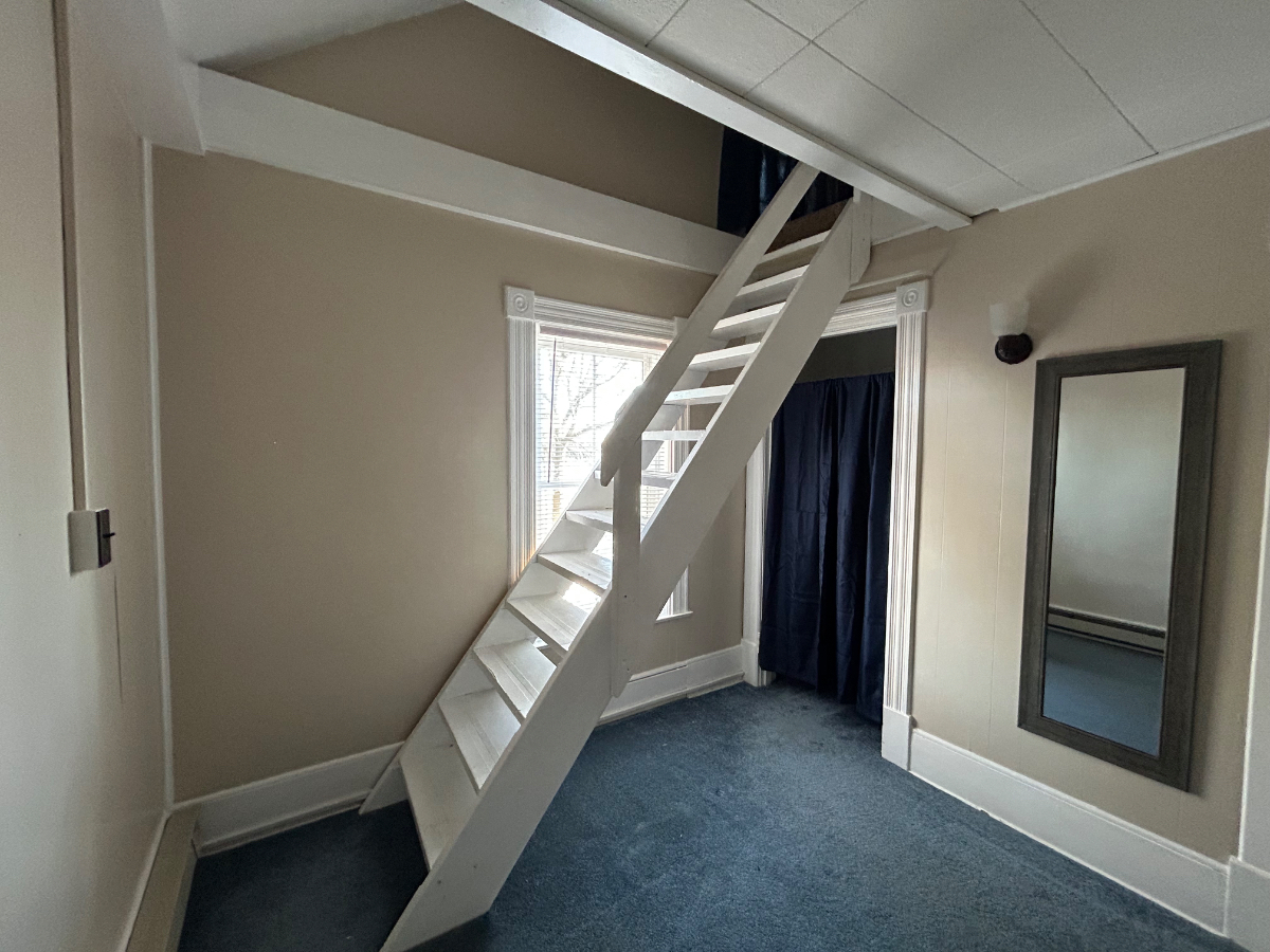 Newly renovated apartment - 1BR loft - Photo 5