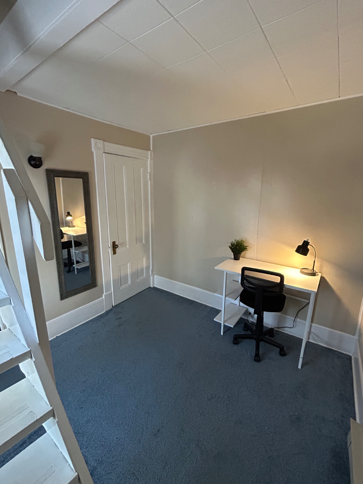 Newly renovated apartment - 1BR loft - Photo 4