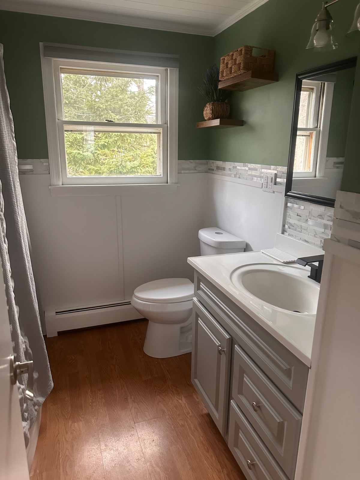 Room 2 Available in Cozy Mid-Term Rental House to Share - Windsor VT - Photo 5