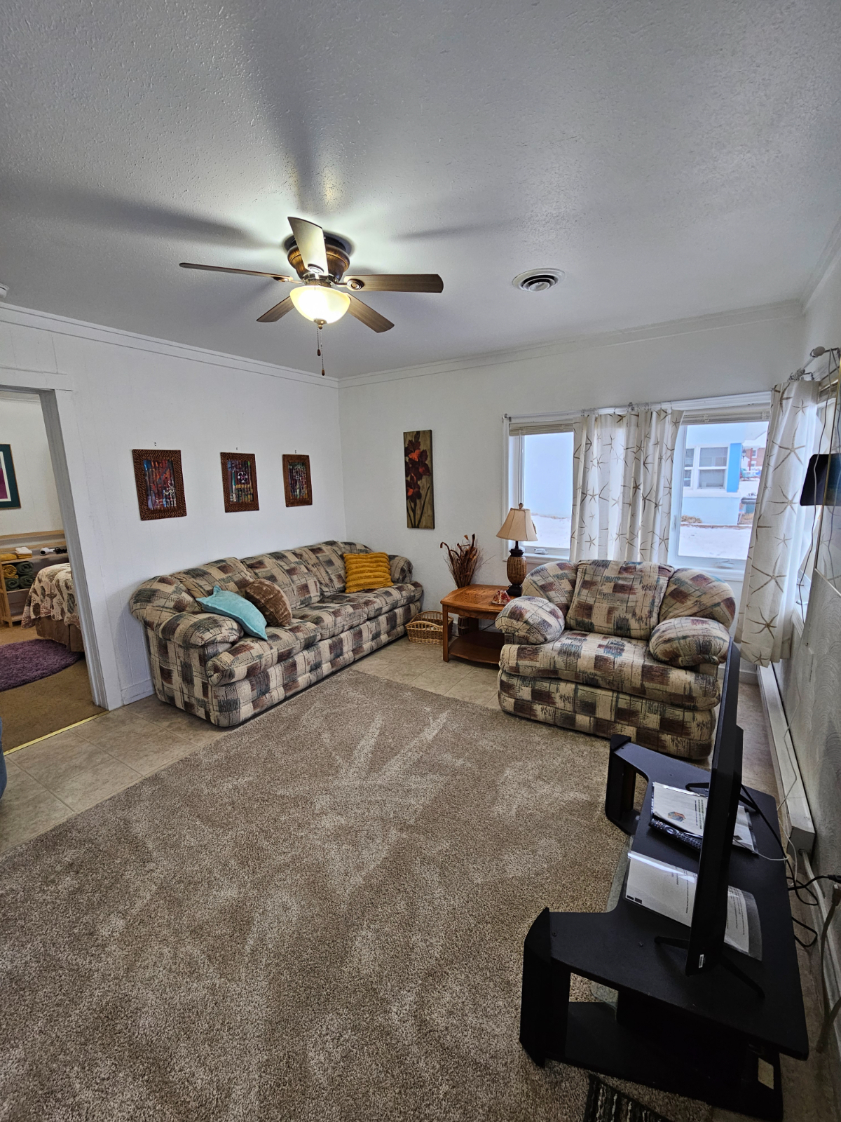 Unit 2 - Spacious Duplex Ideal for You and