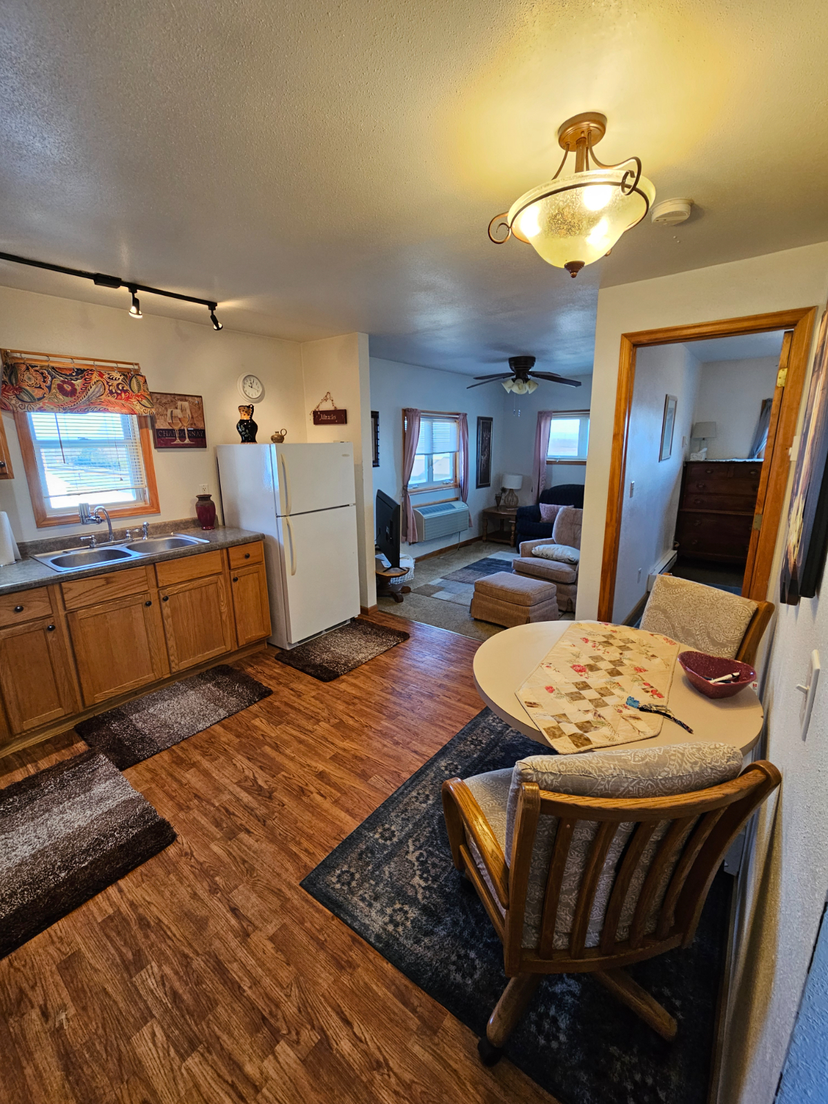 Unit 5C - Cozy 2nd-Floor 1Bed/1Bath Haven with Mod