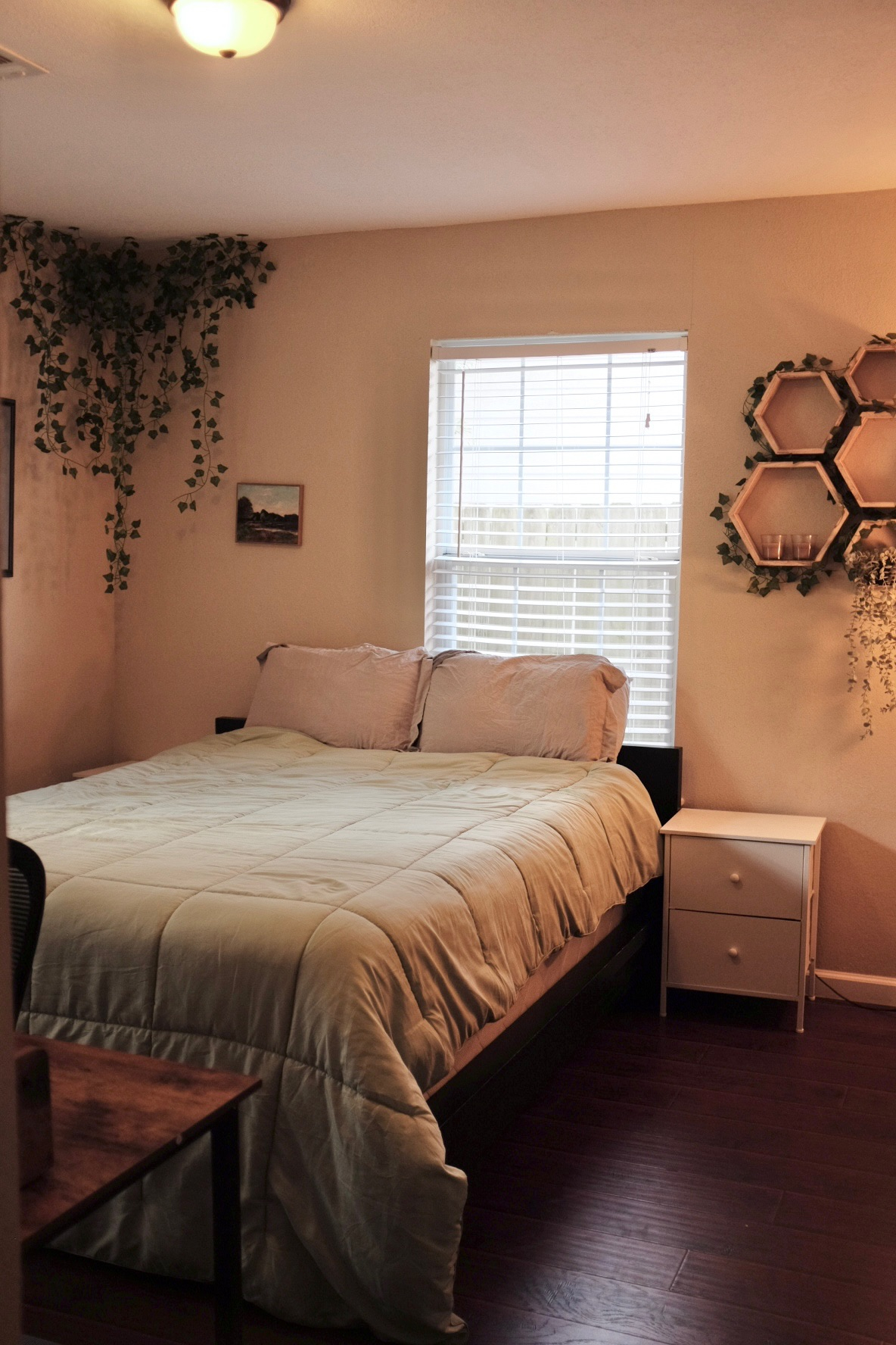 Natures Nook - Guest Bedroom