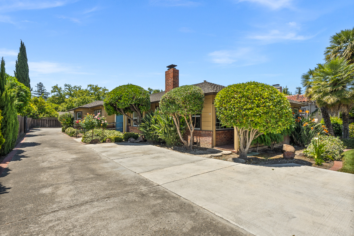 Fully remodeled 2 bedroom, 2 baths Triplex unit by Japan Town of San Jose, CA - Photo 2
