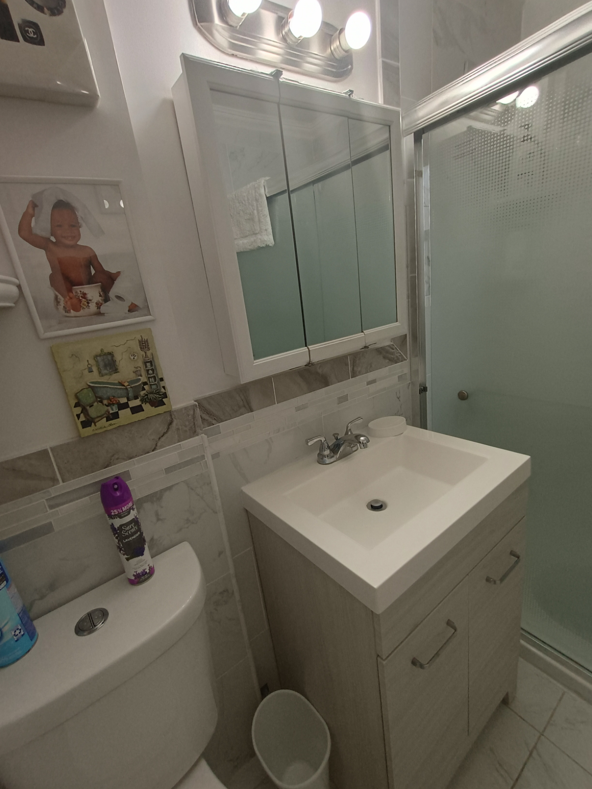 Charming and Fully Furnished 2-bedroom Home - Perfect Location & All Essentials Included - Photo 7