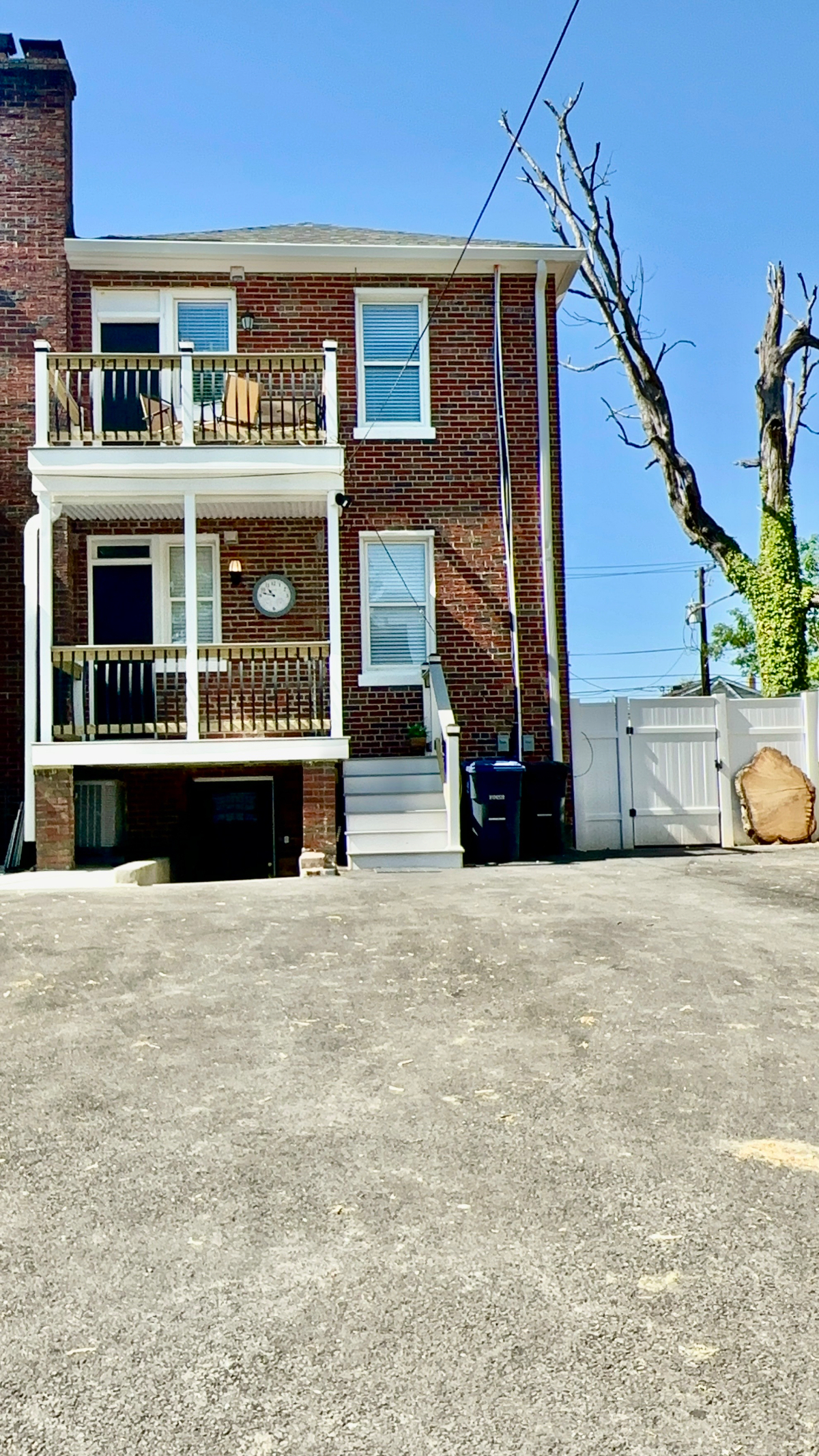 Special offer-1175.00 NO UTILITY COSTS-reserved parking available, 1 block from public transportatio - Photo 12