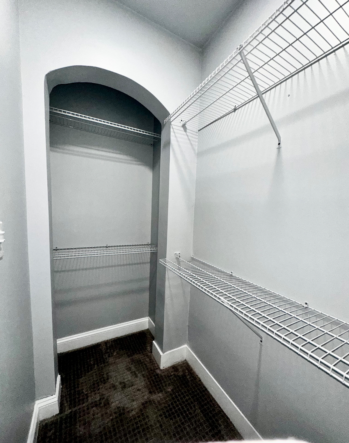 Special offer-1175.00 NO UTILITY COSTS-reserved parking available, 1 block from public transportatio - Photo 7