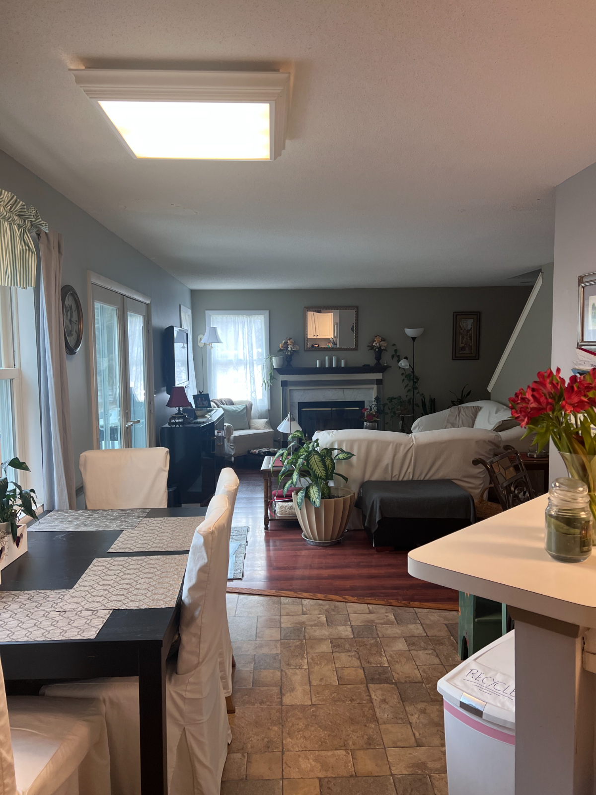 Queen bed - Room 1