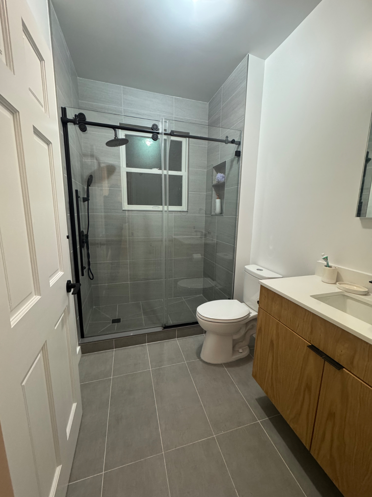 2nd Floor Unit - Photo 9