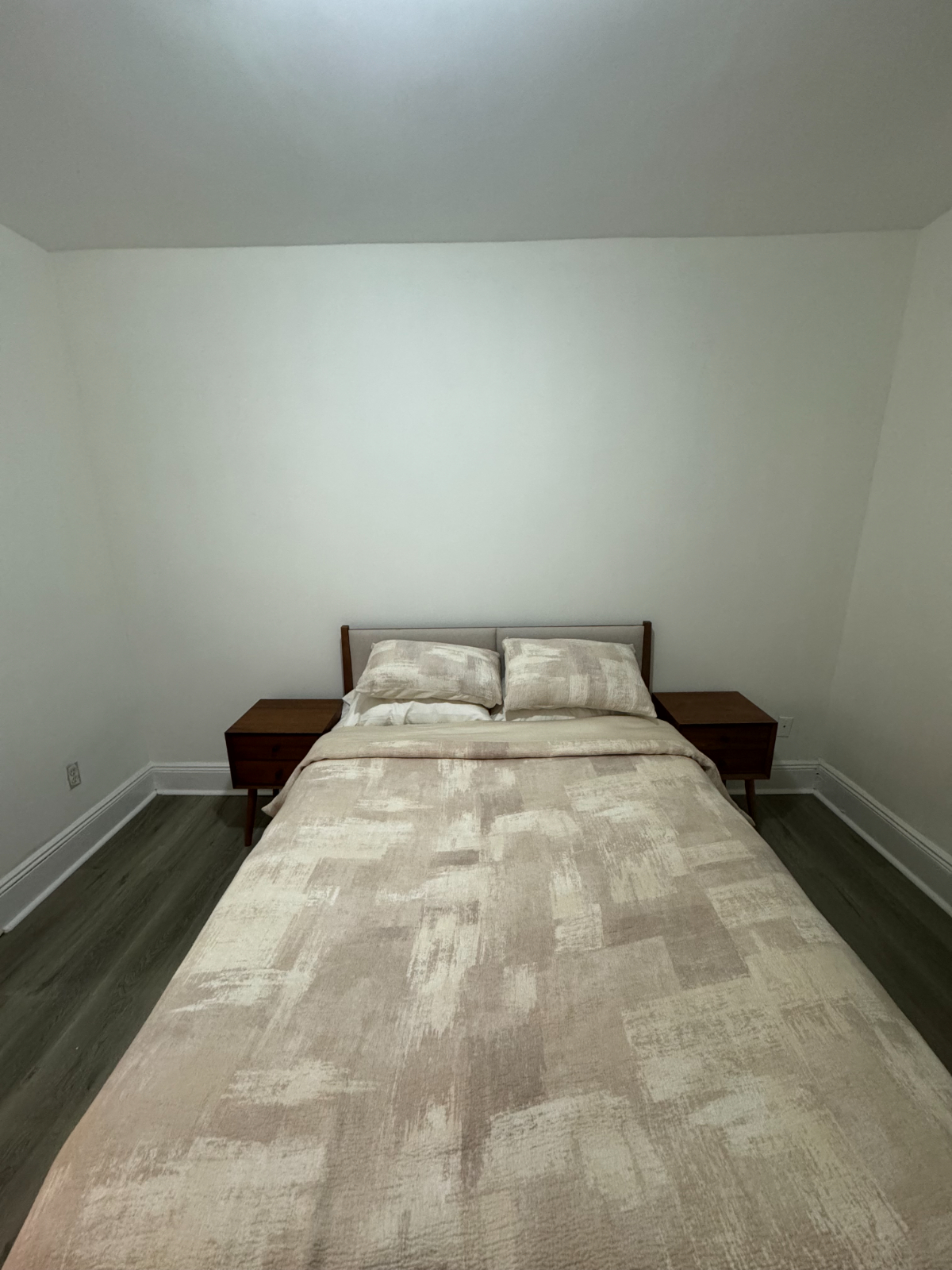 Cozy Room in Apartment with Premium Amenities