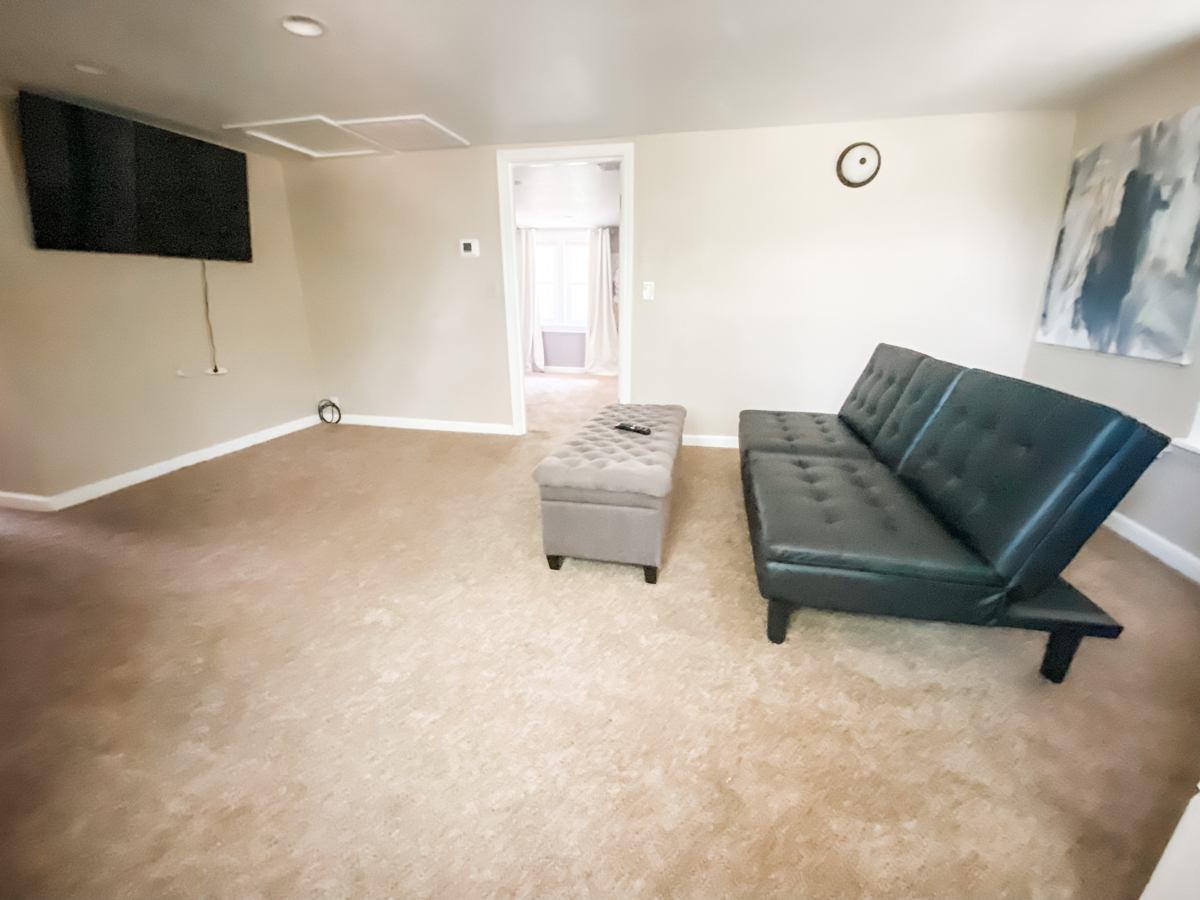 Mulberry Manor - Photo 2