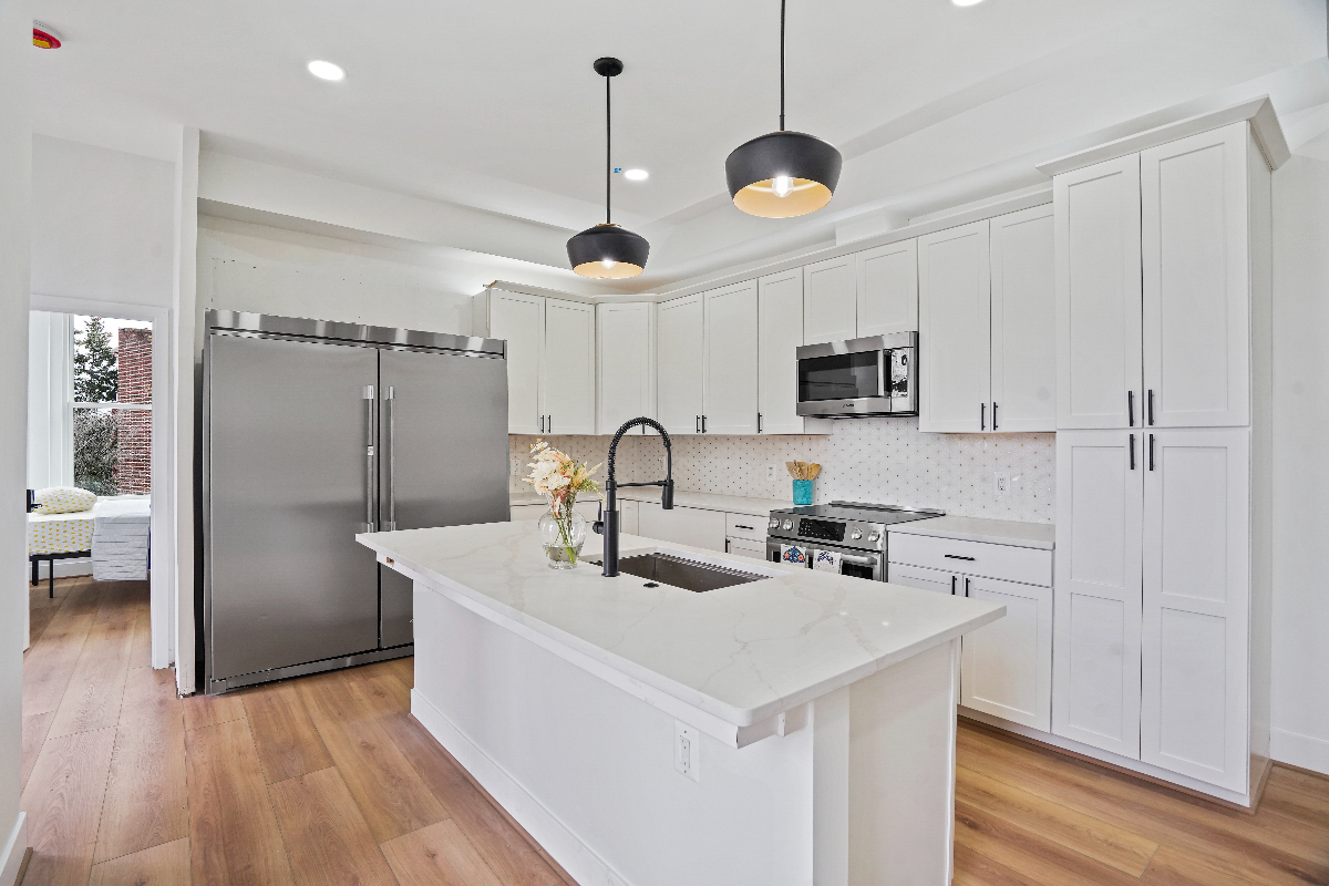 Luxury Living at Capitol Hill Co-Living - Photo 6
