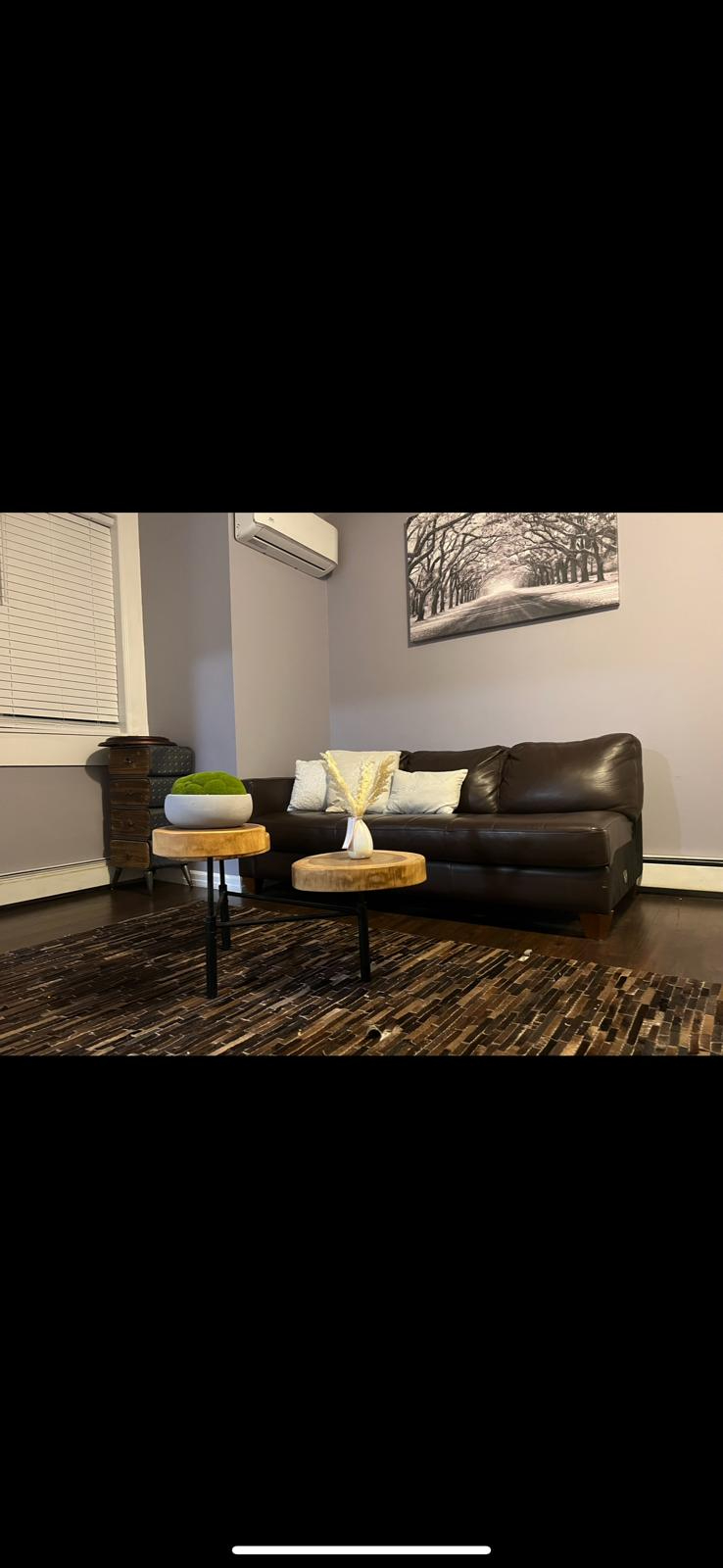 Room with Modern Amenities - Photo 7