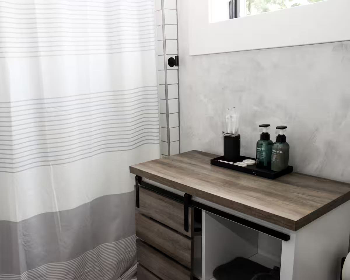 Pet Friendly 400 sq ft Caraway Studio Catskill Views - Photo 6