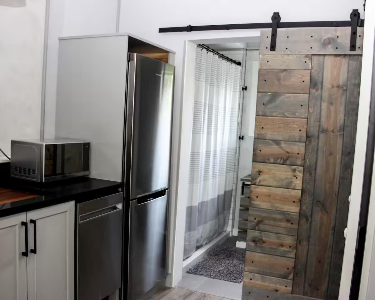 Pet Friendly 400 sq ft Caraway Studio Catskill Views - Photo 5