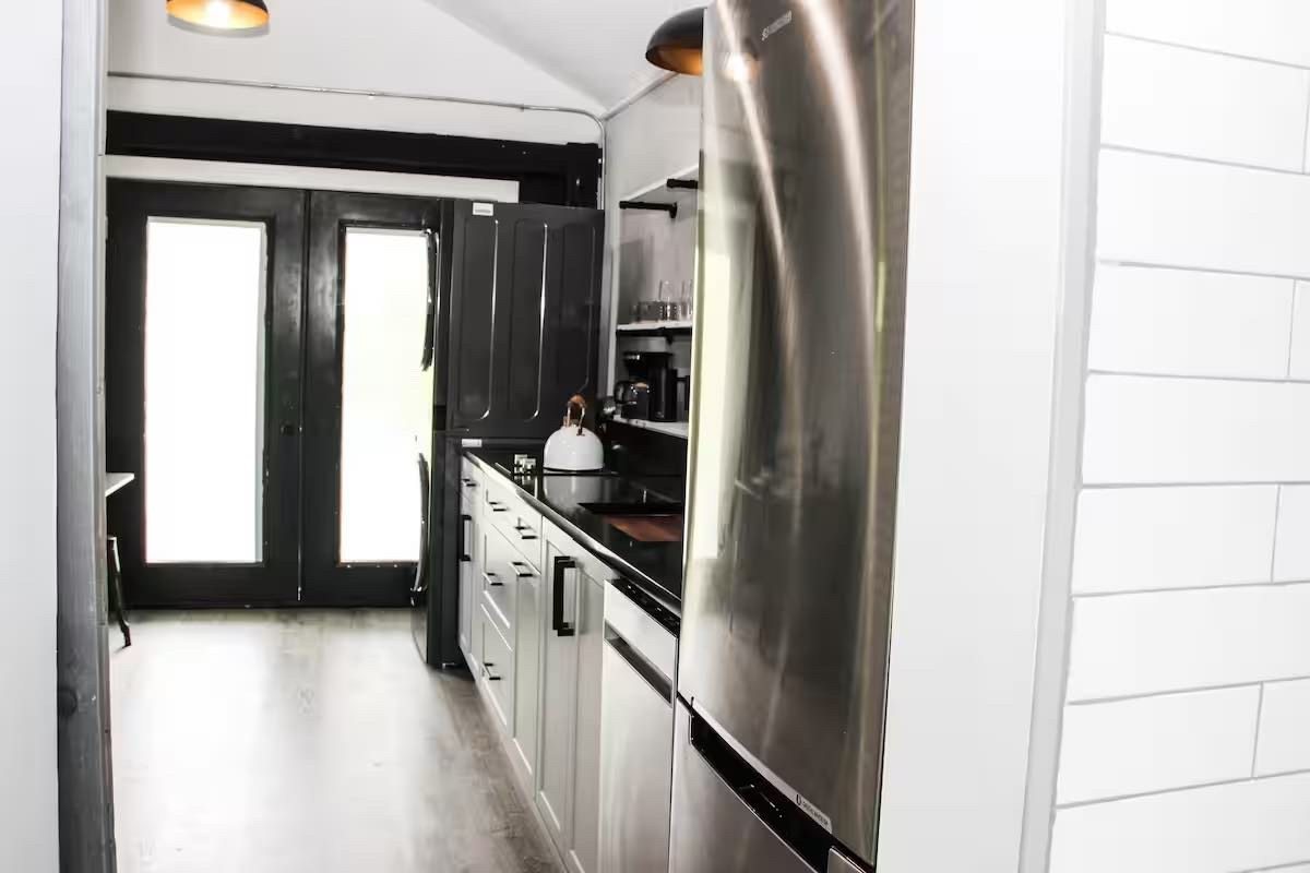 Pet Friendly 400 sq ft Caraway Studio Catskill Views - Photo 12