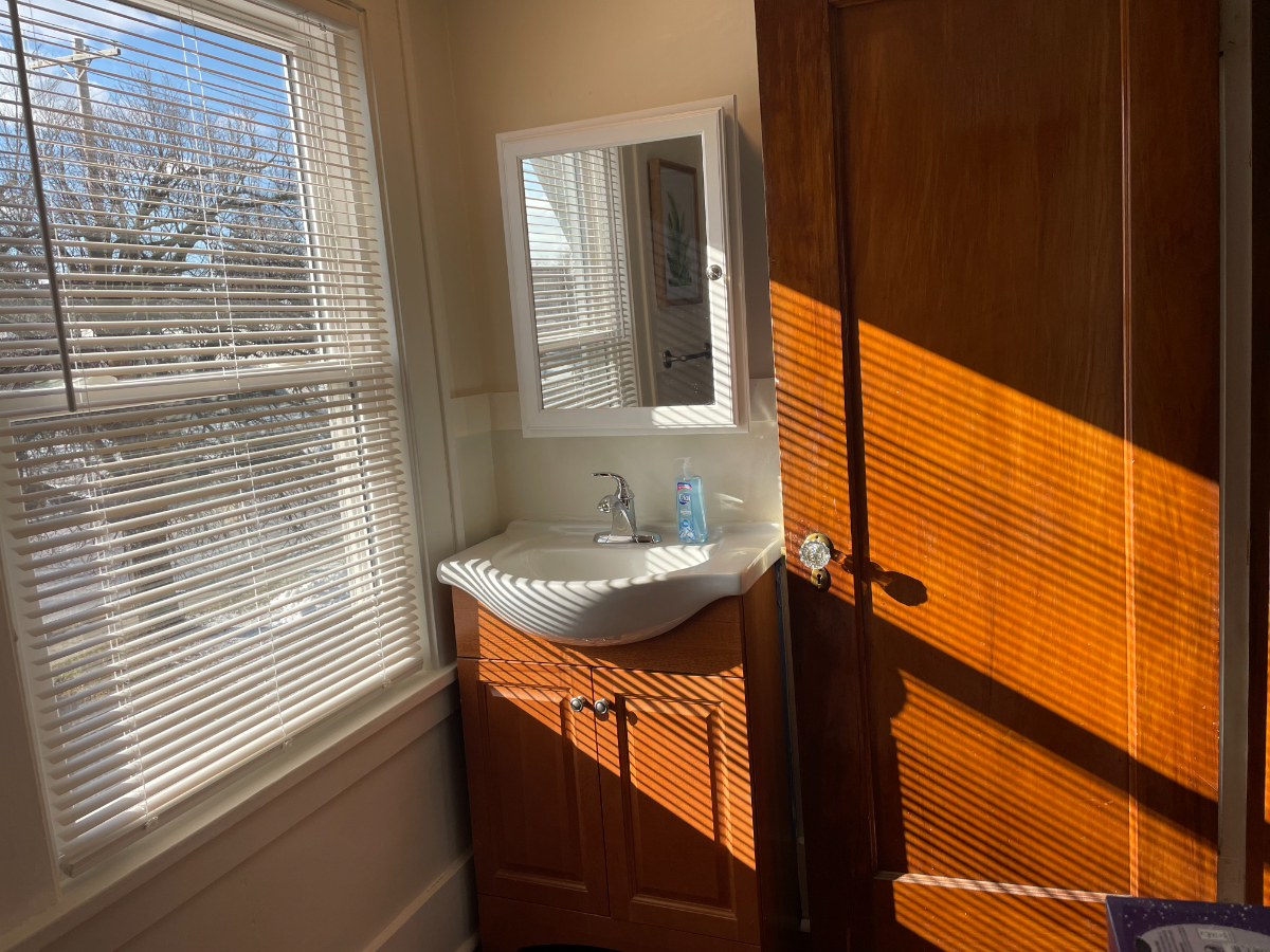 Convenience Meets Cozy and Comfort - Photo 9