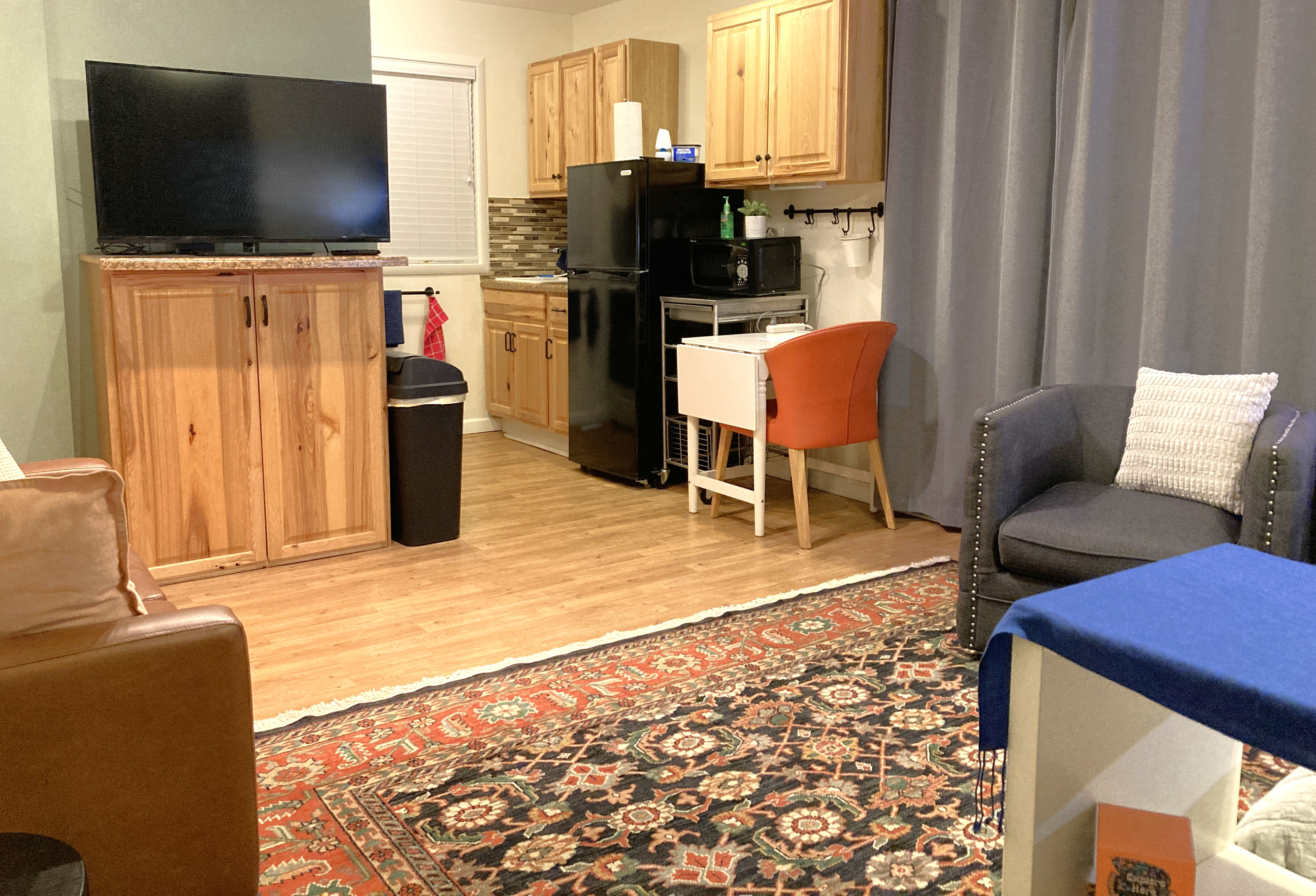 West Plaza Furnished Studios Unit 2W - Photo 7