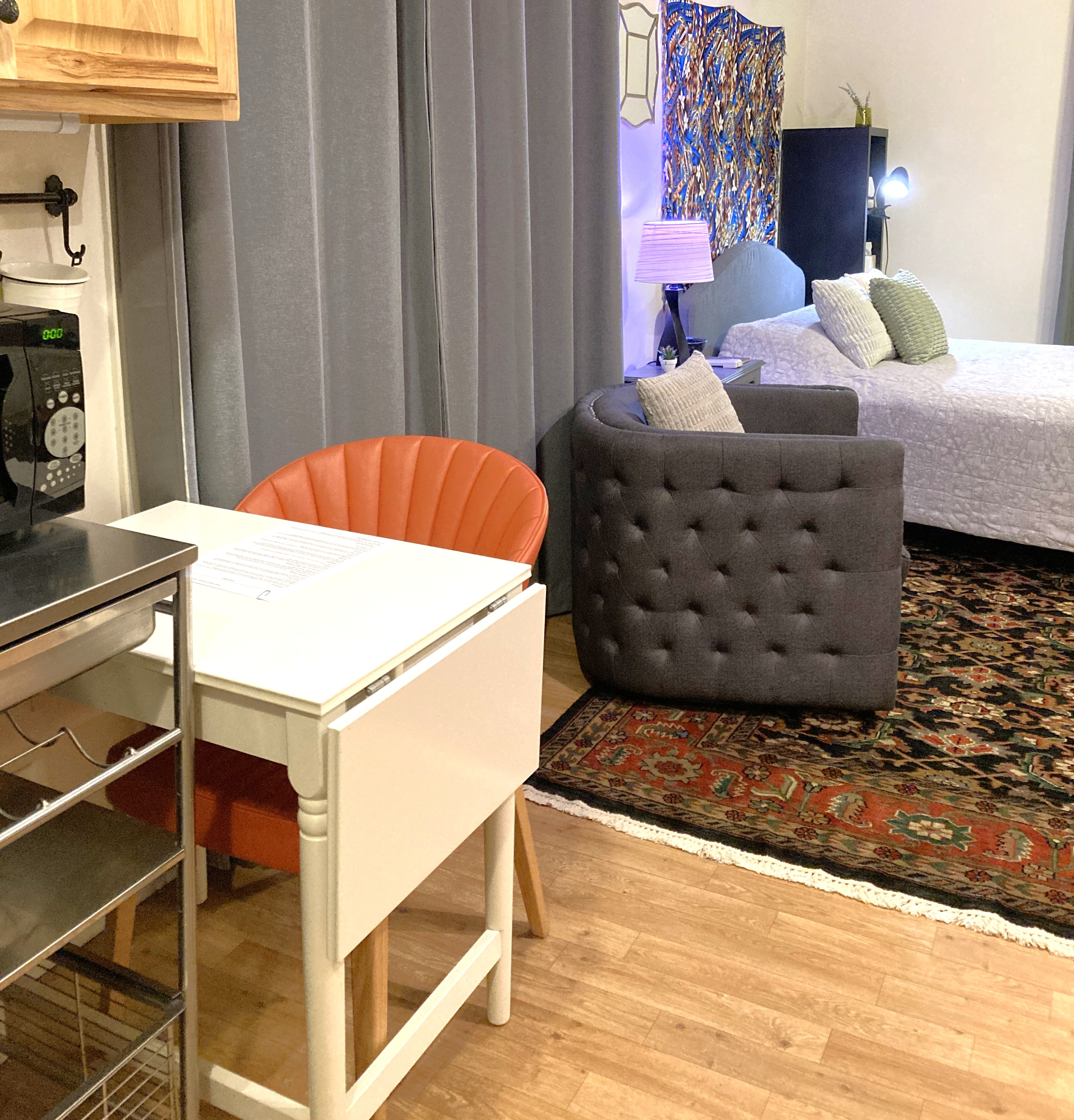 West Plaza Furnished Studios Unit 2W - Photo 3