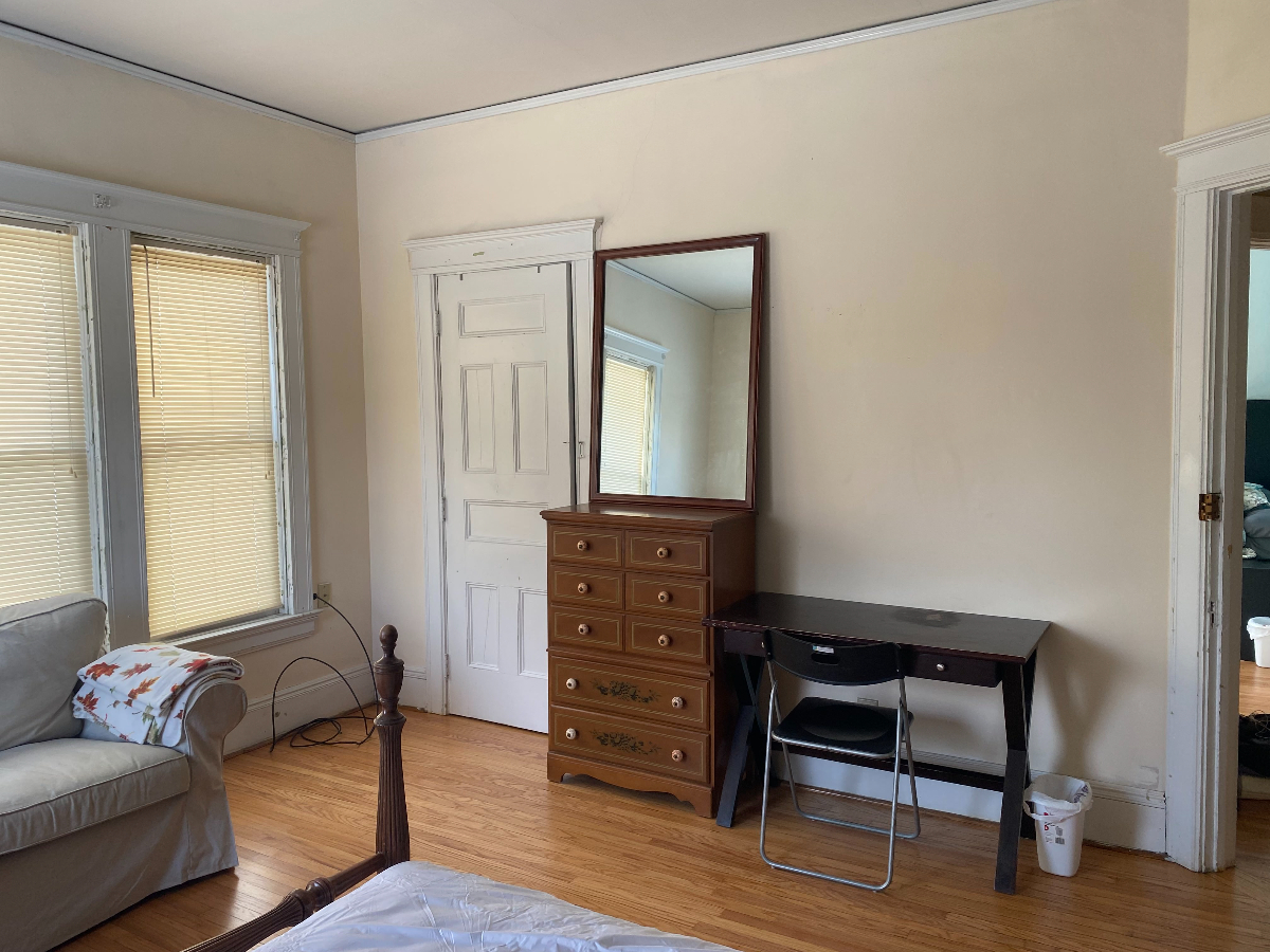 Spacious rooms close to hospitals - Photo 7