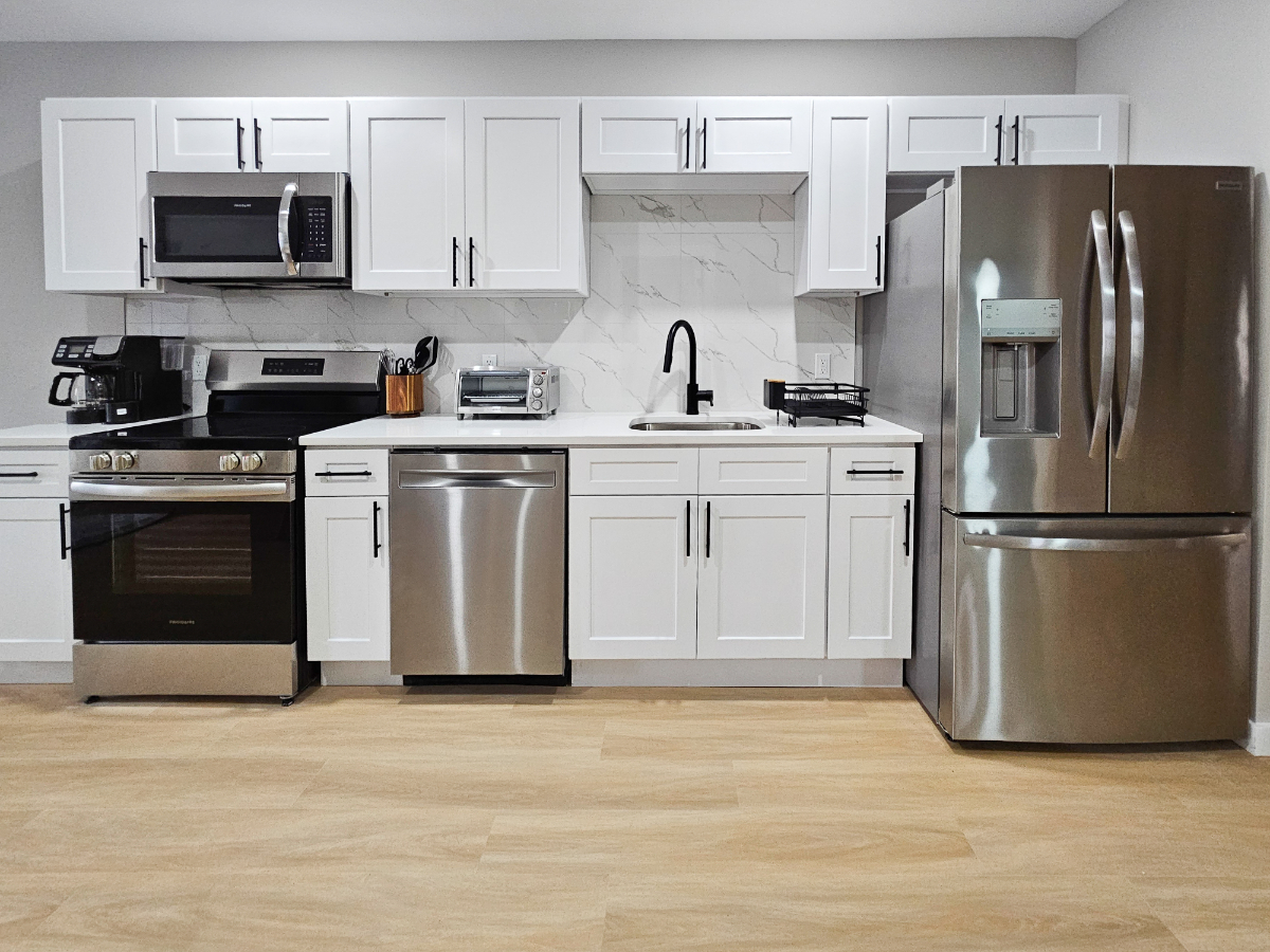 Great Location, Premier Renovation - Photo 5