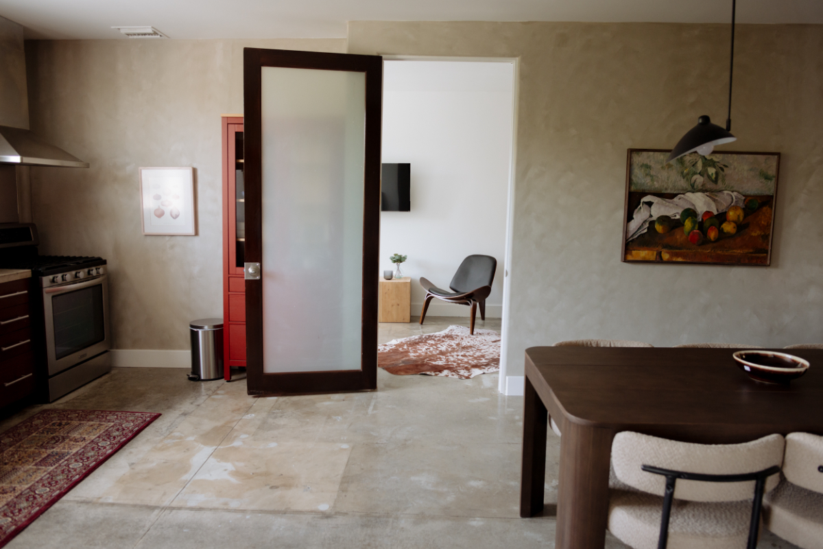 West Hollywood Penthouse Apartment - 302
