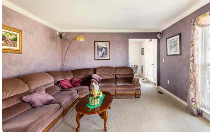 Relaxing Home In Clay With Home Theater - Photo 9